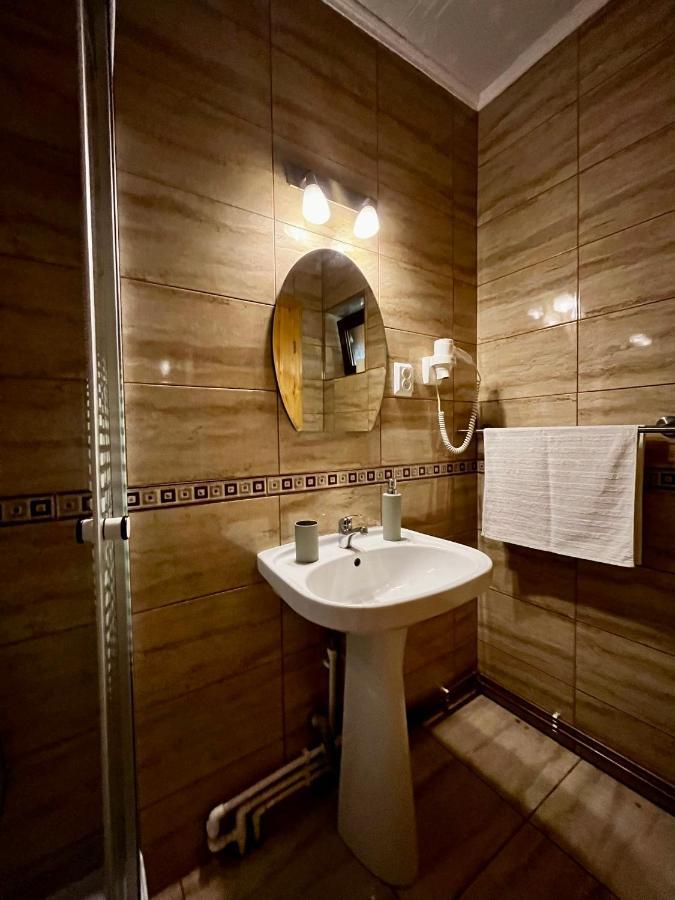 Vila Sofia Haţeg Exteriör bild